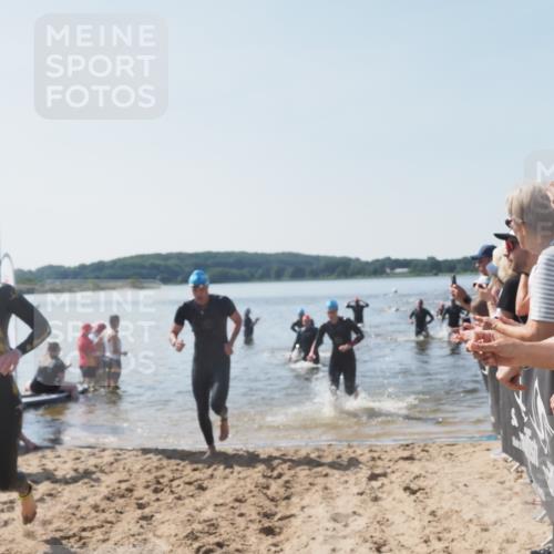 22.06.2025 - Viking Triathlon MichiJ http://msf.ph/oto/8065069 22.06.2025 10:30:15 Schwimmen 132, 175, 203, 374, 381, 491, 626, 643 meine-sportfotos.de