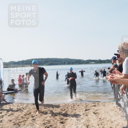 22.06.2025 - Viking Triathlon MichiJ http://msf.ph/oto/8065075 22.06.2025 10:30:16 Schwimmen 132, 175, 203, 374, 381, 491, 626, 643 meine-sportfotos.de