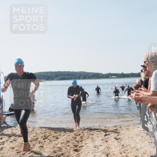 22.06.2025 - Viking Triathlon MichiJ http://msf.ph/oto/8065085 22.06.2025 10:30:17 Schwimmen 132, 203, 374, 381, 491, 626, 643 meine-sportfotos.de