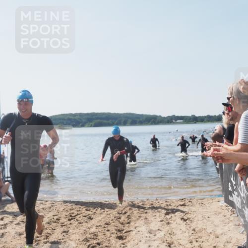 22.06.2025 - Viking Triathlon MichiJ http://msf.ph/oto/8065086 22.06.2025 10:30:17 Schwimmen 132, 203, 374, 381, 491, 626, 643 meine-sportfotos.de