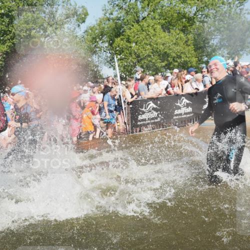 22.06.2025 - Viking Triathlon KatJ http://msf.ph/oto/8065090 22.06.2025 10:05:20 Schwimmen 57, 59, 61, 138, 171, 172, 228, 314, 346, 389, 418, 437, 536, 601, 655 meine-sportfotos.de