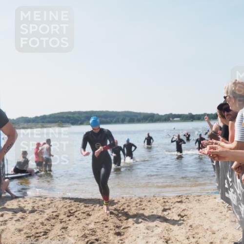 22.06.2025 - Viking Triathlon MichiJ http://msf.ph/oto/8065091 22.06.2025 10:30:17 Schwimmen 132, 203, 374, 381, 491, 626, 643 meine-sportfotos.de