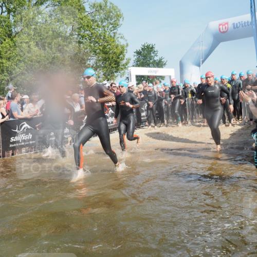 22.06.2025 - Viking Triathlon KatJ http://msf.ph/oto/8065111 22.06.2025 10:05:23 Schwimmen 57, 59, 61, 138, 171, 172, 228, 314, 346, 389, 418, 437, 536, 601, 655 meine-sportfotos.de
