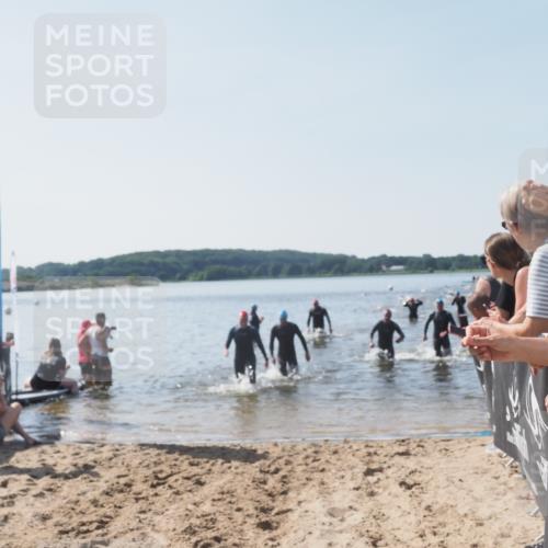 22.06.2025 - Viking Triathlon MichiJ http://msf.ph/oto/8065112 22.06.2025 10:30:20 Schwimmen 132, 381, 393, 491, 626, 643 meine-sportfotos.de