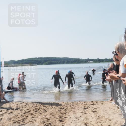 22.06.2025 - Viking Triathlon MichiJ http://msf.ph/oto/8065123 22.06.2025 10:30:21 Schwimmen 132, 381, 393, 491, 626, 643 meine-sportfotos.de