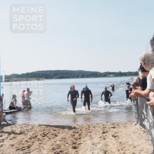 22.06.2025 - Viking Triathlon MichiJ http://msf.ph/oto/8065127 22.06.2025 10:30:21 Schwimmen 132, 381, 393, 491, 626, 643 meine-sportfotos.de