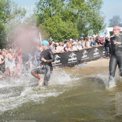 22.06.2025 - Viking Triathlon KatJ http://msf.ph/oto/8065136 22.06.2025 10:05:24 Schwimmen 57, 59, 61, 138, 150, 171, 172, 228, 314, 346, 389, 418, 437, 536, 601, 655 meine-sportfotos.de