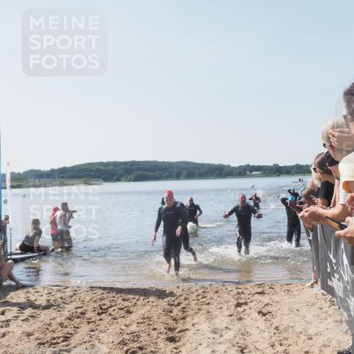 22.06.2025 - Viking Triathlon MichiJ http://msf.ph/oto/8065140 22.06.2025 10:30:23 Schwimmen 132, 381, 393, 491, 551, 626, 643 meine-sportfotos.de