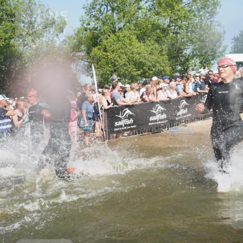 22.06.2025 - Viking Triathlon KatJ http://msf.ph/oto/8065141 22.06.2025 10:05:25 Schwimmen 57, 59, 61, 138, 150, 167, 181, 228, 314, 437, 536, 538, 601, 654, 655 meine-sportfotos.de