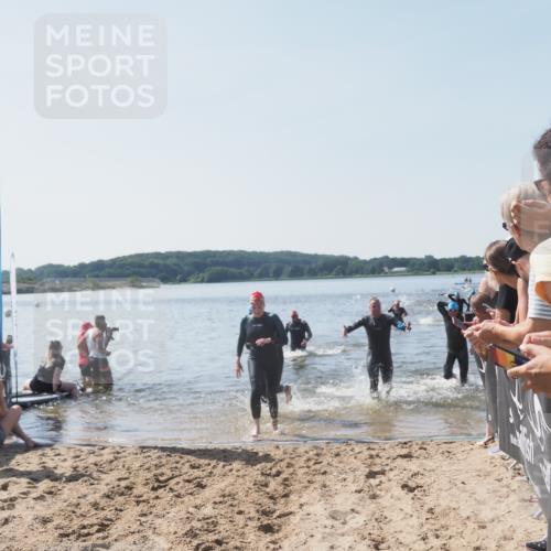 22.06.2025 - Viking Triathlon MichiJ http://msf.ph/oto/8065142 22.06.2025 10:30:23 Schwimmen 132, 381, 393, 491, 551, 626, 643 meine-sportfotos.de