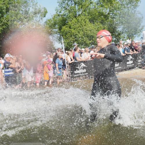22.06.2025 - Viking Triathlon KatJ http://msf.ph/oto/8065152 22.06.2025 10:05:25 Schwimmen 57, 59, 61, 138, 150, 167, 181, 228, 314, 437, 536, 538, 601, 654, 655 meine-sportfotos.de