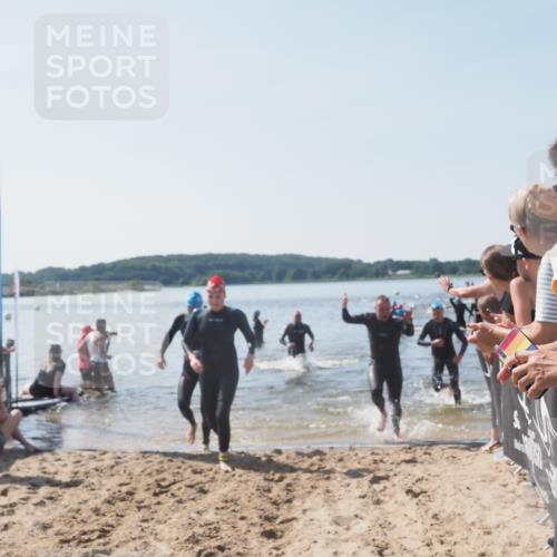 22.06.2025 - Viking Triathlon MichiJ http://msf.ph/oto/8065153 22.06.2025 10:30:24 Schwimmen 132, 381, 393, 491, 551, 626, 643 meine-sportfotos.de