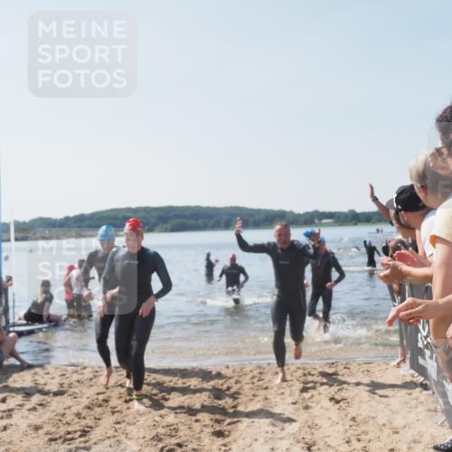 22.06.2025 - Viking Triathlon MichiJ http://msf.ph/oto/8065160 22.06.2025 10:30:25 Schwimmen 132, 381, 393, 491, 551, 626, 643 meine-sportfotos.de