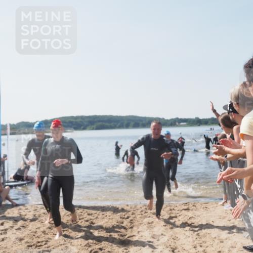 22.06.2025 - Viking Triathlon MichiJ http://msf.ph/oto/8065162 22.06.2025 10:30:25 Schwimmen 132, 381, 393, 491, 551, 626, 643 meine-sportfotos.de