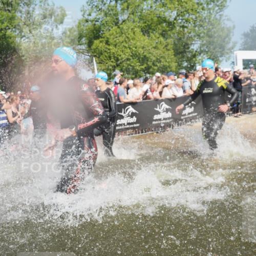22.06.2025 - Viking Triathlon KatJ http://msf.ph/oto/8065200 22.06.2025 10:05:30 Schwimmen 22, 150, 167, 181, 210, 228, 314, 437, 439, 462, 538, 601, 603, 654, 655 meine-sportfotos.de
