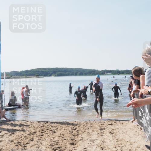 22.06.2025 - Viking Triathlon MichiJ http://msf.ph/oto/8065211 22.06.2025 10:30:37 Schwimmen 13, 188, 393, 551, 630, 651 meine-sportfotos.de