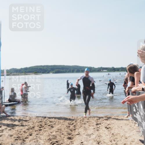22.06.2025 - Viking Triathlon MichiJ http://msf.ph/oto/8065214 22.06.2025 10:30:38 Schwimmen 13, 188, 393, 551, 630, 651 meine-sportfotos.de