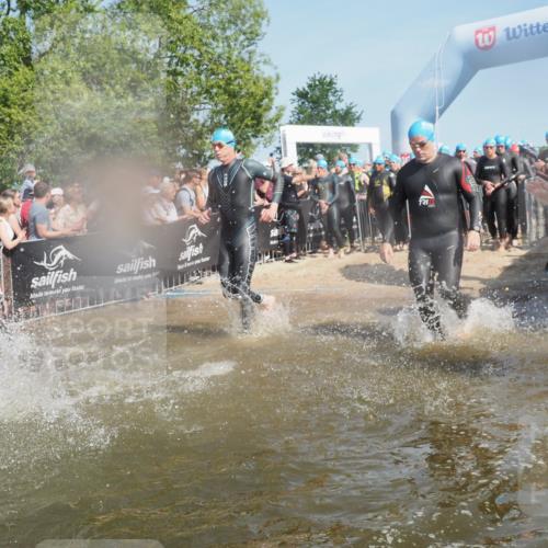 22.06.2025 - Viking Triathlon KatJ http://msf.ph/oto/8065224 22.06.2025 10:05:34 Schwimmen 22, 65, 83, 150, 167, 181, 210, 228, 361, 439, 462, 511, 538, 553, 601, 603, 654 meine-sportfotos.de