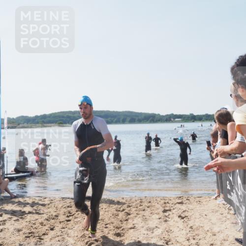 22.06.2025 - Viking Triathlon MichiJ http://msf.ph/oto/8065226 22.06.2025 10:30:39 Schwimmen 13, 188, 393, 444, 551, 630, 651 meine-sportfotos.de