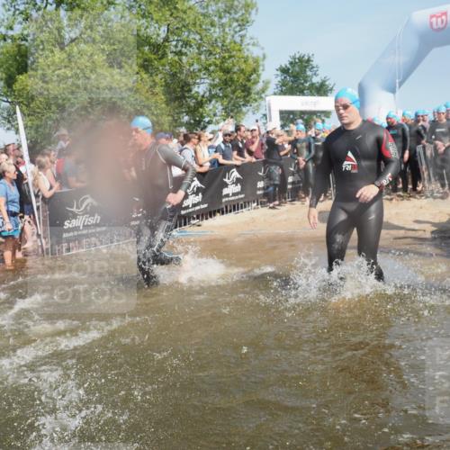 22.06.2025 - Viking Triathlon KatJ http://msf.ph/oto/8065235 22.06.2025 10:05:35 Schwimmen 22, 65, 83, 150, 167, 181, 210, 361, 439, 462, 511, 538, 553, 603, 654 meine-sportfotos.de