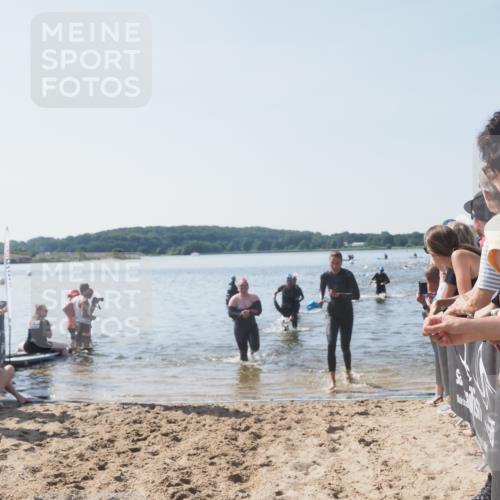 22.06.2025 - Viking Triathlon MichiJ http://msf.ph/oto/8065240 22.06.2025 10:30:44 Schwimmen 13, 162, 188, 444, 630, 651 meine-sportfotos.de