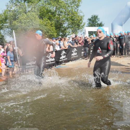 22.06.2025 - Viking Triathlon KatJ http://msf.ph/oto/8065241 22.06.2025 10:05:35 Schwimmen 22, 65, 83, 150, 167, 181, 210, 361, 439, 462, 511, 538, 553, 603, 654 meine-sportfotos.de