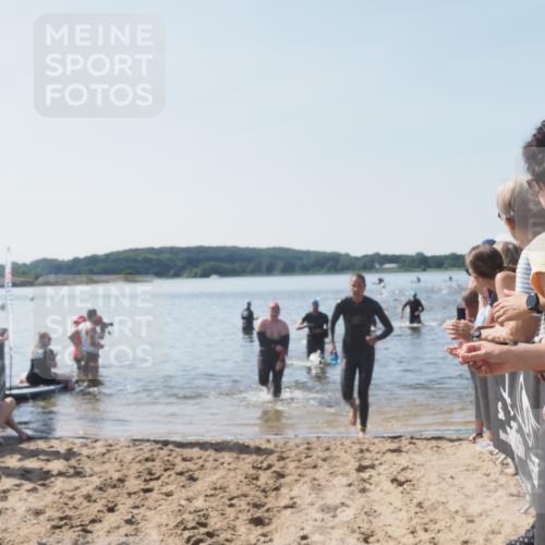 22.06.2025 - Viking Triathlon MichiJ http://msf.ph/oto/8065243 22.06.2025 10:30:45 Schwimmen 13, 162, 188, 444, 630, 651 meine-sportfotos.de