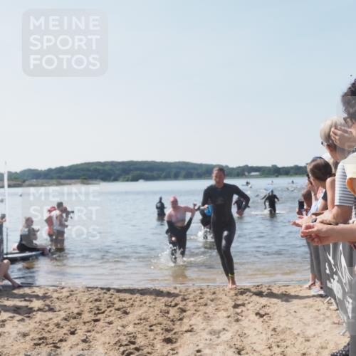 22.06.2025 - Viking Triathlon MichiJ http://msf.ph/oto/8065246 22.06.2025 10:30:45 Schwimmen 13, 162, 188, 444, 630, 651 meine-sportfotos.de