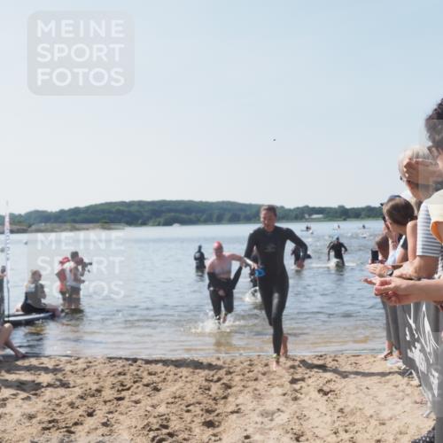 22.06.2025 - Viking Triathlon MichiJ http://msf.ph/oto/8065247 22.06.2025 10:30:45 Schwimmen 13, 162, 188, 444, 630, 651 meine-sportfotos.de