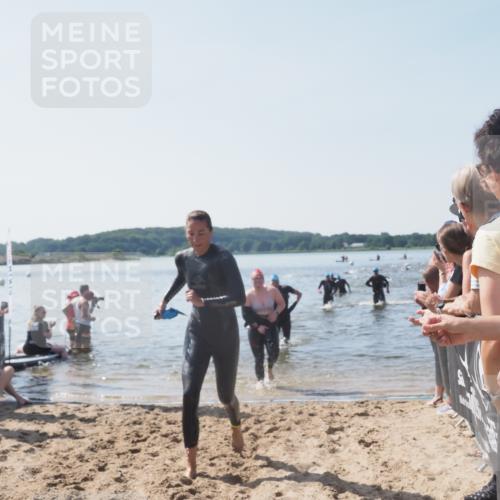 22.06.2025 - Viking Triathlon MichiJ http://msf.ph/oto/8065254 22.06.2025 10:30:46 Schwimmen 13, 45, 162, 188, 444, 630, 651 meine-sportfotos.de
