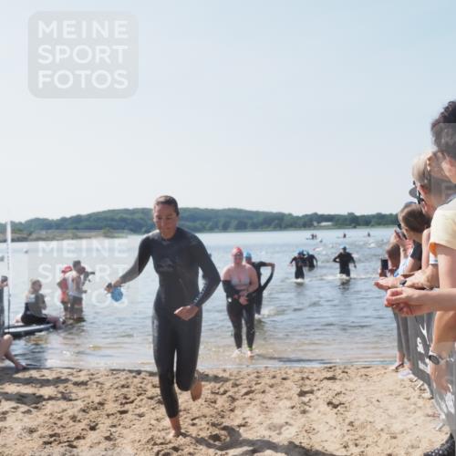 22.06.2025 - Viking Triathlon MichiJ http://msf.ph/oto/8065256 22.06.2025 10:30:47 Schwimmen 13, 45, 162, 188, 444, 630, 651 meine-sportfotos.de