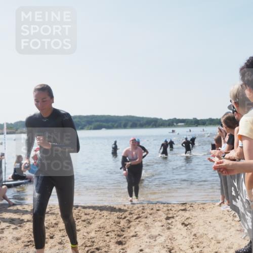 22.06.2025 - Viking Triathlon MichiJ http://msf.ph/oto/8065259 22.06.2025 10:30:47 Schwimmen 13, 45, 162, 188, 444, 630, 651 meine-sportfotos.de