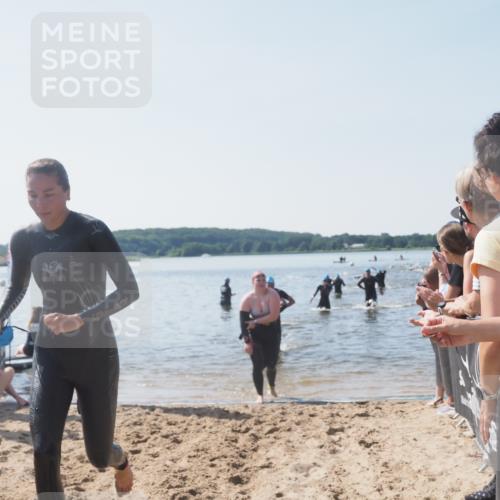 22.06.2025 - Viking Triathlon MichiJ http://msf.ph/oto/8065261 22.06.2025 10:30:47 Schwimmen 13, 45, 162, 188, 444, 630, 651 meine-sportfotos.de