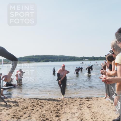 22.06.2025 - Viking Triathlon MichiJ http://msf.ph/oto/8065262 22.06.2025 10:30:48 Schwimmen 13, 45, 162, 188, 444, 510, 630, 651 meine-sportfotos.de