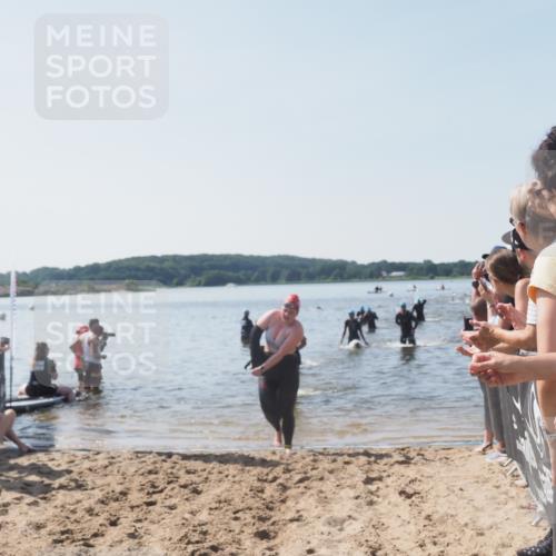 22.06.2025 - Viking Triathlon MichiJ http://msf.ph/oto/8065266 22.06.2025 10:30:48 Schwimmen 13, 45, 162, 188, 444, 510, 630, 651 meine-sportfotos.de