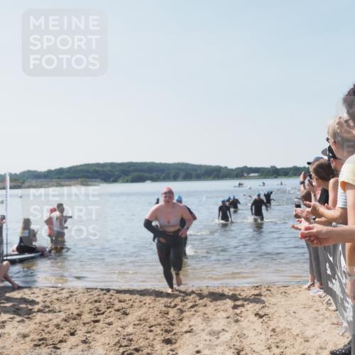 22.06.2025 - Viking Triathlon MichiJ http://msf.ph/oto/8065267 22.06.2025 10:30:48 Schwimmen 13, 45, 162, 188, 444, 510, 630, 651 meine-sportfotos.de