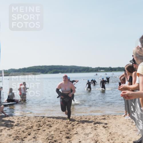22.06.2025 - Viking Triathlon MichiJ http://msf.ph/oto/8065270 22.06.2025 10:30:48 Schwimmen 13, 45, 162, 188, 444, 510, 630, 651 meine-sportfotos.de