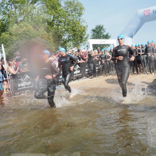 22.06.2025 - Viking Triathlon KatJ http://msf.ph/oto/8065279 22.06.2025 10:05:38 Schwimmen 22, 65, 83, 135, 150, 167, 181, 194, 210, 361, 379, 439, 462, 511, 517, 538, 553, 603, 653, 654 meine-sportfotos.de
