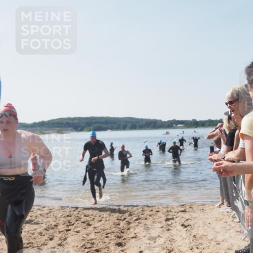 22.06.2025 - Viking Triathlon MichiJ http://msf.ph/oto/8065285 22.06.2025 10:30:50 Schwimmen 45, 162, 188, 444, 510, 630, 651 meine-sportfotos.de