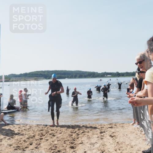 22.06.2025 - Viking Triathlon MichiJ http://msf.ph/oto/8065288 22.06.2025 10:30:51 Schwimmen 45, 162, 188, 347, 444, 510, 630 meine-sportfotos.de