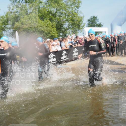 22.06.2025 - Viking Triathlon KatJ http://msf.ph/oto/8065292 22.06.2025 10:05:39 Schwimmen 22, 65, 83, 135, 167, 181, 194, 210, 361, 379, 439, 462, 511, 517, 538, 553, 603, 653, 654 meine-sportfotos.de