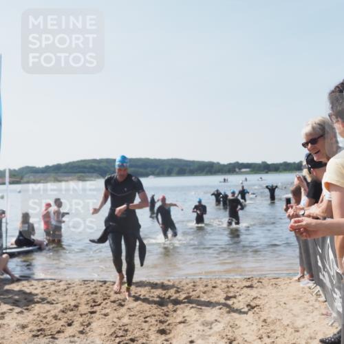 22.06.2025 - Viking Triathlon MichiJ http://msf.ph/oto/8065293 22.06.2025 10:30:51 Schwimmen 45, 162, 188, 347, 444, 510, 630 meine-sportfotos.de