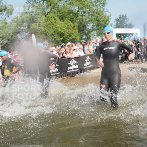 22.06.2025 - Viking Triathlon KatJ http://msf.ph/oto/8065299 22.06.2025 10:05:39 Schwimmen 22, 65, 83, 135, 167, 181, 194, 210, 361, 379, 439, 462, 511, 517, 538, 553, 603, 653, 654 meine-sportfotos.de