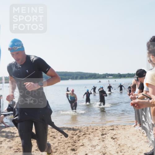 22.06.2025 - Viking Triathlon MichiJ http://msf.ph/oto/8065305 22.06.2025 10:30:53 Schwimmen 45, 162, 188, 347, 444, 510, 630 meine-sportfotos.de