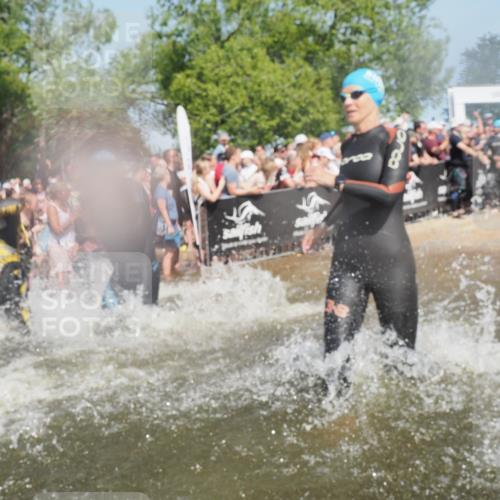 22.06.2025 - Viking Triathlon KatJ http://msf.ph/oto/8065307 22.06.2025 10:05:40 Schwimmen 22, 65, 83, 135, 194, 210, 361, 379, 439, 462, 511, 517, 553, 603, 653 meine-sportfotos.de