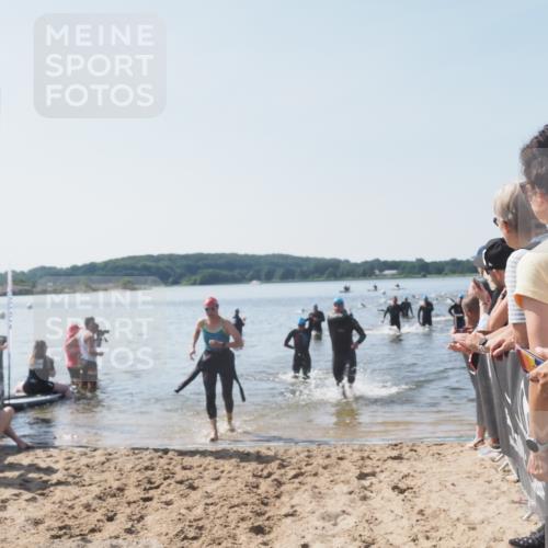 22.06.2025 - Viking Triathlon MichiJ http://msf.ph/oto/8065319 22.06.2025 10:30:55 Schwimmen 45, 162, 347, 352, 444, 510, 630 meine-sportfotos.de