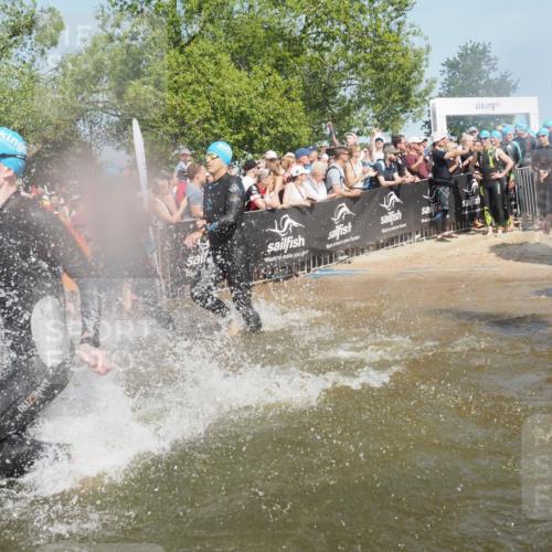 22.06.2025 - Viking Triathlon KatJ http://msf.ph/oto/8065350 22.06.2025 10:05:43 Schwimmen 22, 65, 83, 135, 194, 210, 361, 379, 439, 462, 511, 517, 553, 653 meine-sportfotos.de