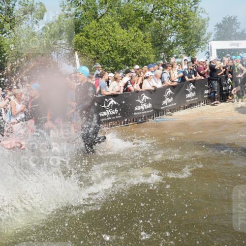 22.06.2025 - Viking Triathlon KatJ http://msf.ph/oto/8065356 22.06.2025 10:05:44 Schwimmen 65, 83, 135, 194, 211, 361, 379, 511, 517, 530, 553, 633, 653 meine-sportfotos.de