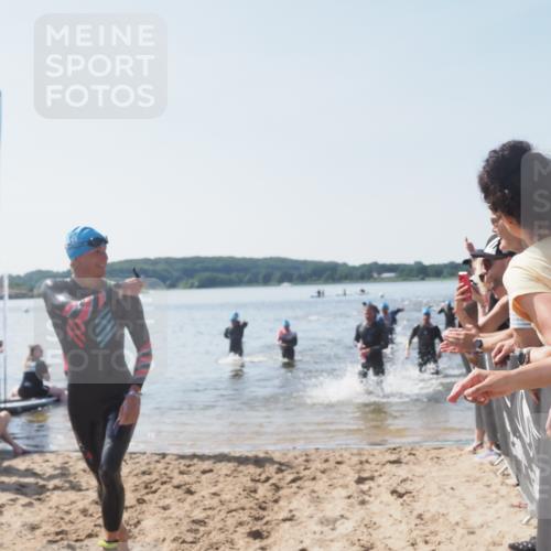 22.06.2025 - Viking Triathlon MichiJ http://msf.ph/oto/8065374 22.06.2025 10:31:03 Schwimmen 45, 162, 216, 237, 330, 347, 352, 510, 549 meine-sportfotos.de