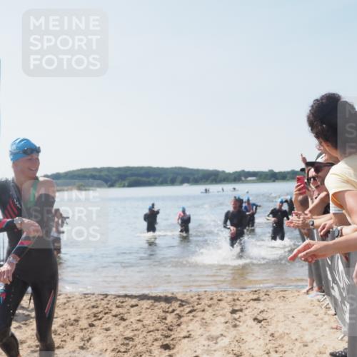 22.06.2025 - Viking Triathlon MichiJ http://msf.ph/oto/8065377 22.06.2025 10:31:03 Schwimmen 45, 162, 216, 237, 330, 347, 352, 510, 549 meine-sportfotos.de